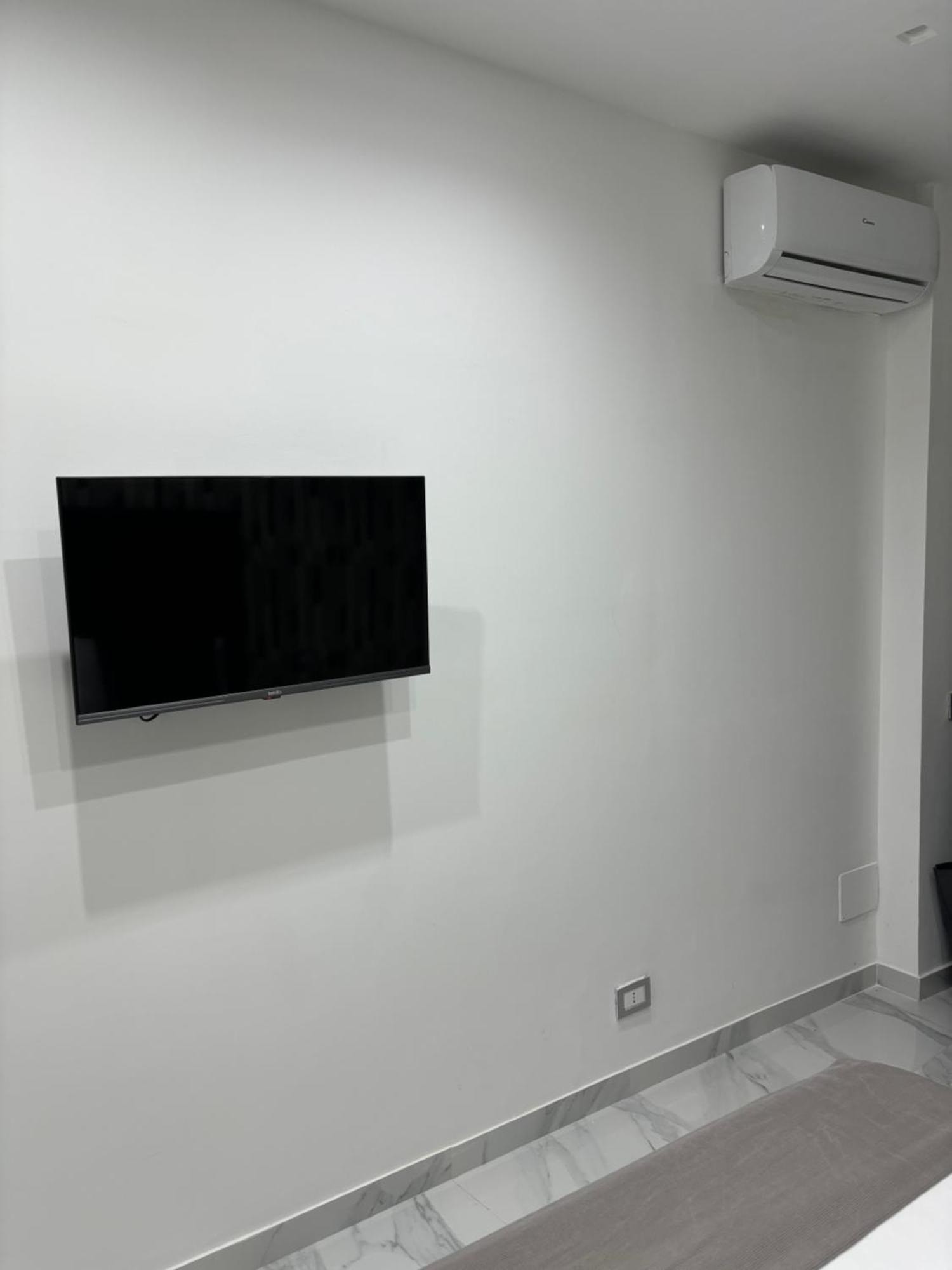 Appartamento Caruso House Napoli Esterno foto